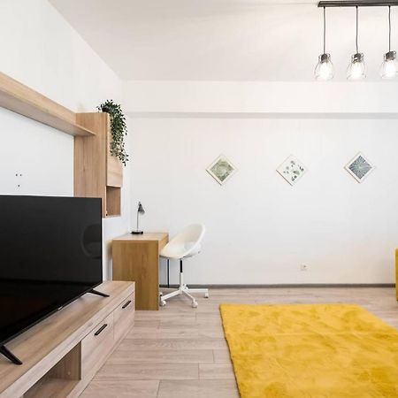 Carol New Building With Balcony Apartment Bucureşti Exterior foto