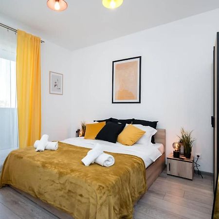 Carol New Building With Balcony Apartment Bucureşti Exterior foto
