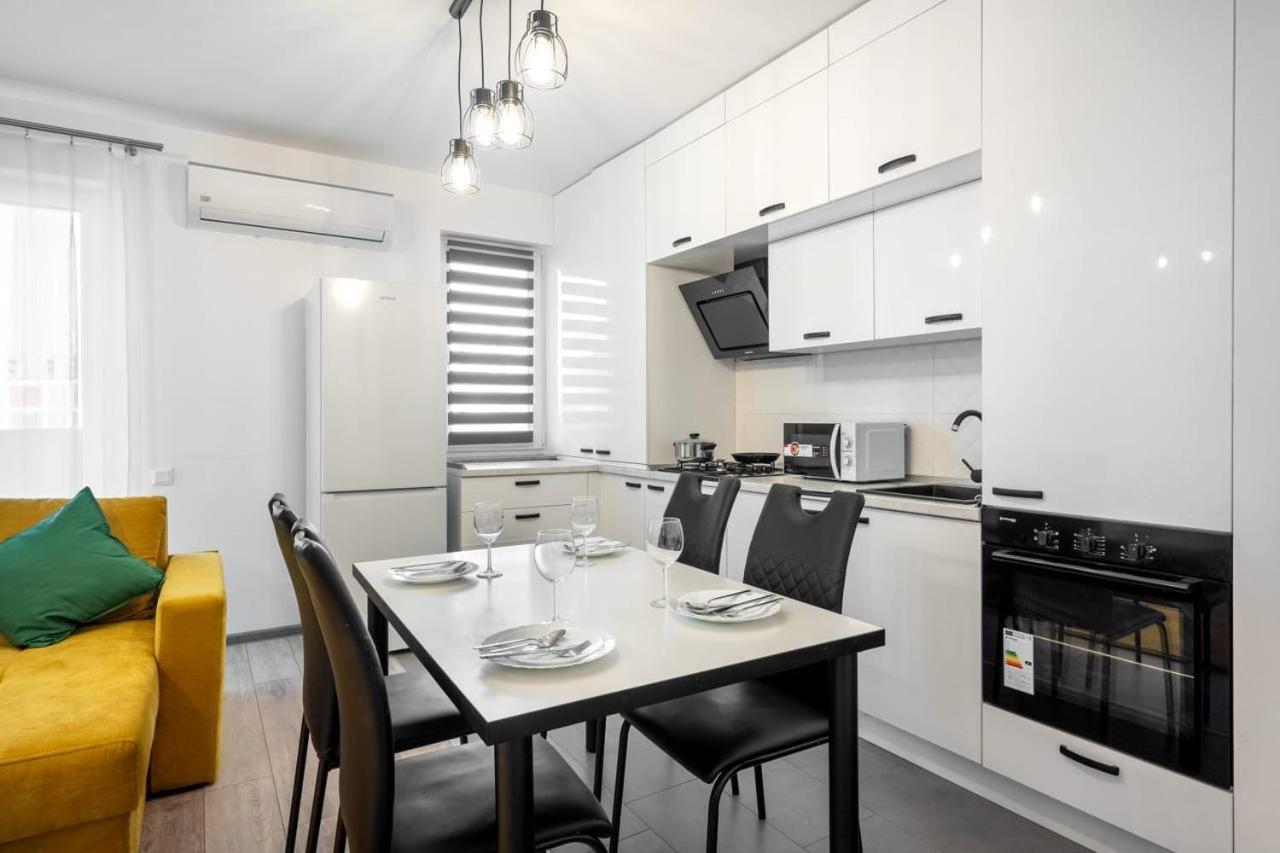 Carol New Building With Balcony Apartment Bucureşti Exterior foto
